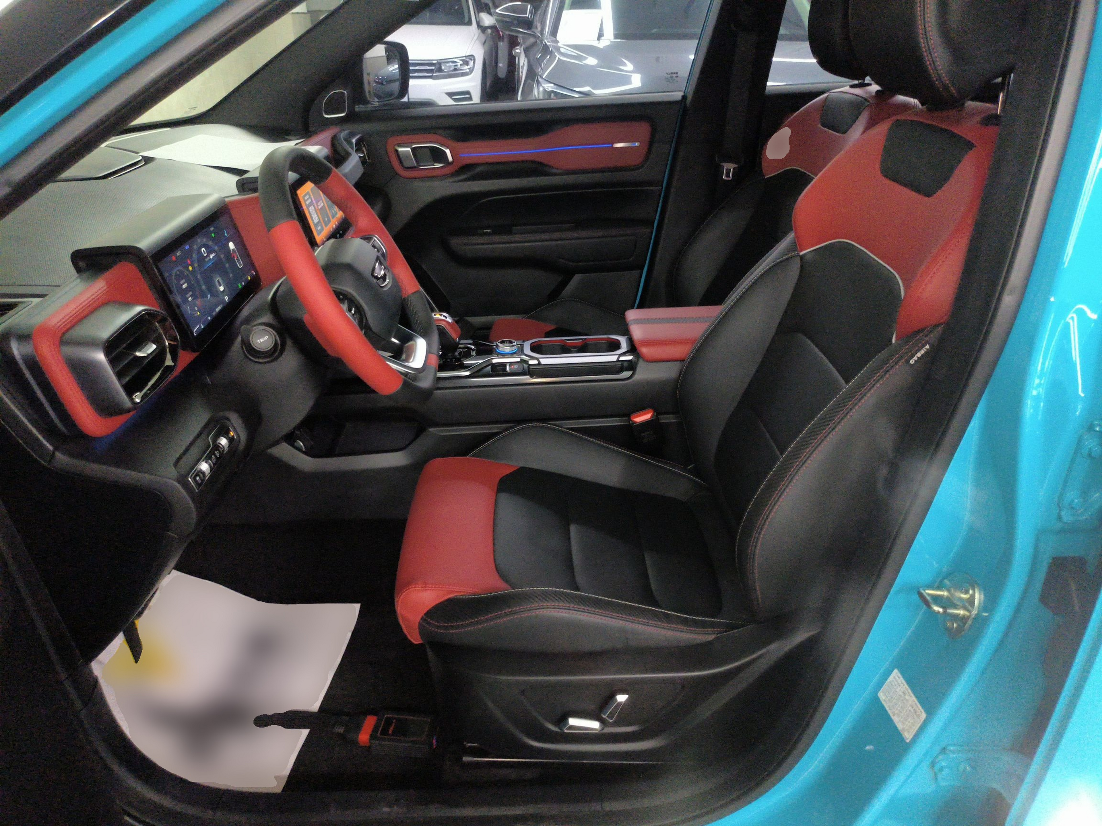 المقاعد الأمامية داخل السيارة