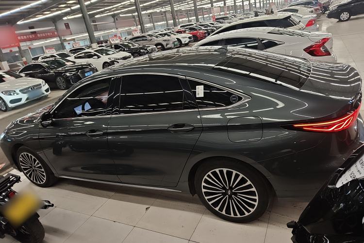 Used Chery Fengyun A8L 2025 1.5 TGDI 145 km Luxury Version
