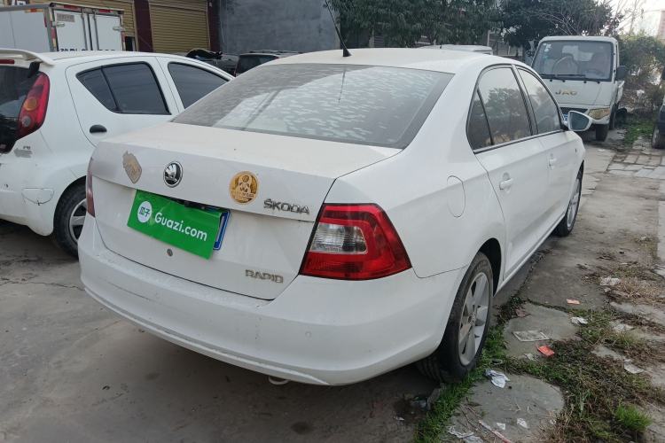 Used Skoda Rapid 2015 1.4L Manual Smart Selection Model
