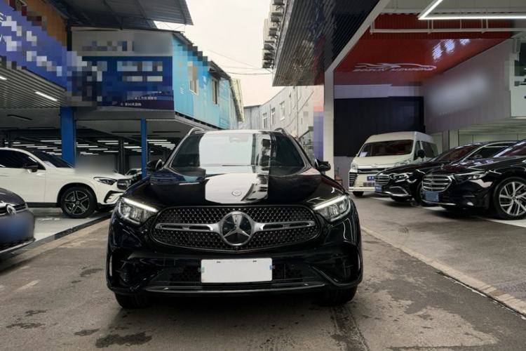 Used Mercedes-Benz GLC 2025 GLC 300 L 4MATIC Dynamic Model 5 Seats
