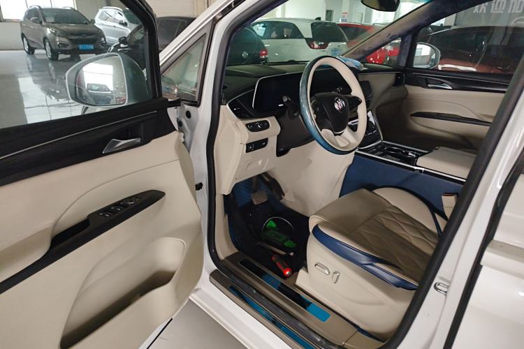 Used Buick GL8 2020 ES Land Cruiser 653T Comfort Edition