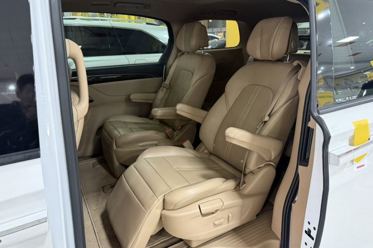 Used Buick GL8 2017 ES 28T Luxury Model China V Standard
