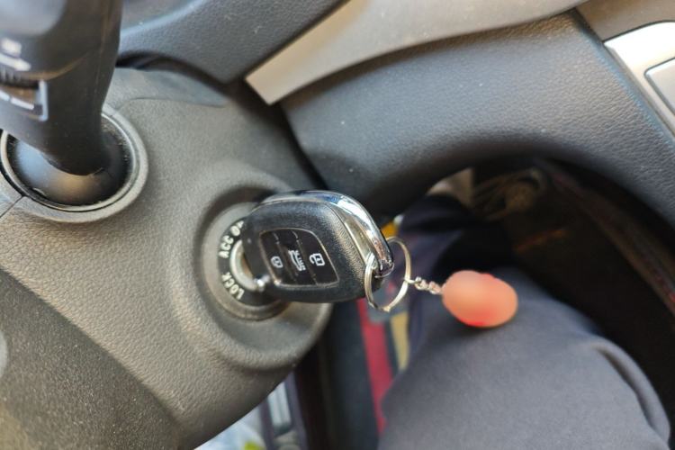 Used Hyundai Elantra 2016 1.6L Automatic ZhiXuan – Elite Version