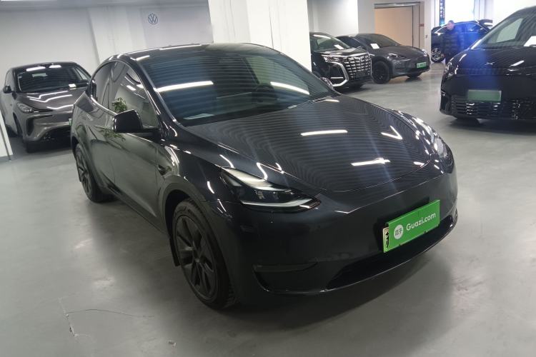 Used Tesla Model Y 2024 Long-Range All-Wheel-Drive Version