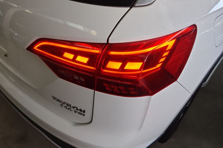 Used Volkswagen Tayron 2019 330TSI Two-Wheel-Drive Luxury Version China V Emission Standard
