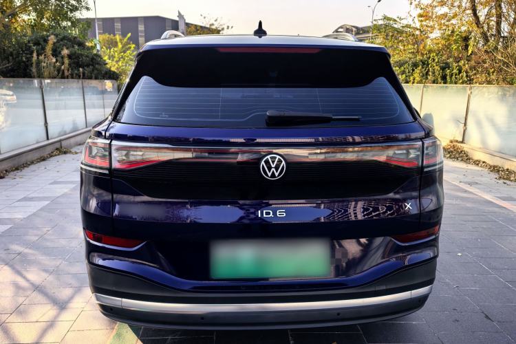 Used Volkswagen ID.6 X 2021 Pro Smart Long-Range Edition
