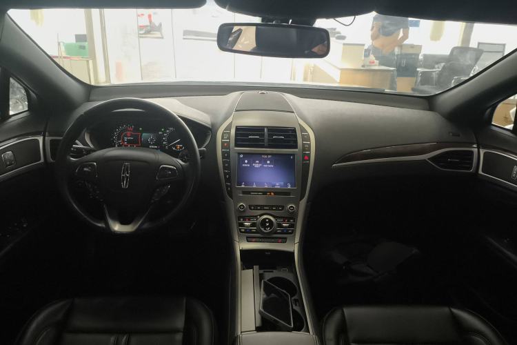 Used Lincoln MKZ 2020 2.0T Deluxe Edition
