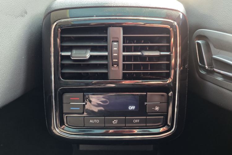 Used Volkswagen Passat 2020 330TSI Luxury Edition China VI
