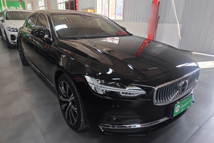 Used Volvo S90 2024 B5 Luxury Smart Edition
