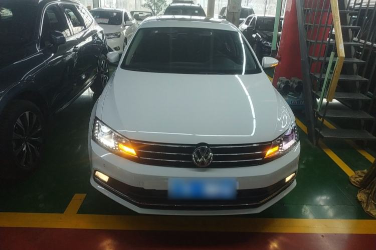 Used Volkswagen Sagitar 2017 230TSI Automatic Luxury Edition