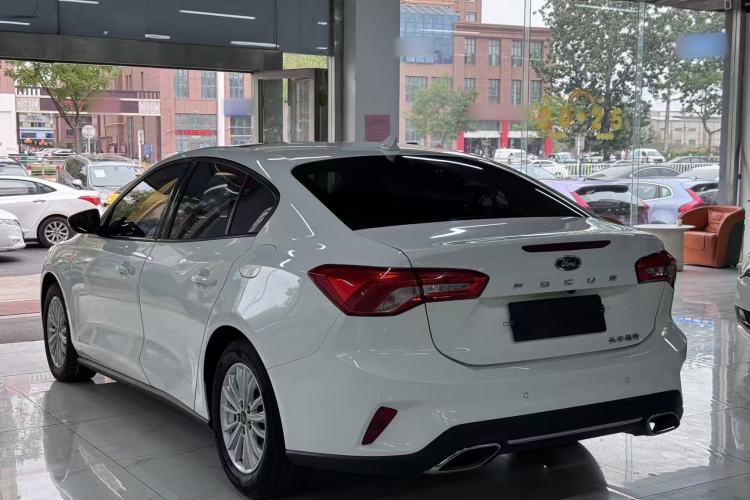 Used Ford Focus 2021 Sedan 1.5L Automatic Sharp Edition