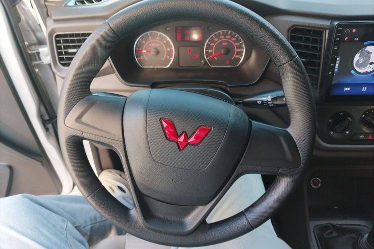 Used Wuling Hongguang V 2022 1.5L Jingqu Edition Electric-Assist LAR