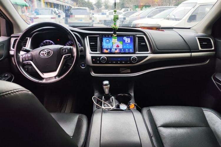 Used Toyota Highlander 2017 2.0T Four-Wheel Drive Luxury Navigation Version 7 Seats