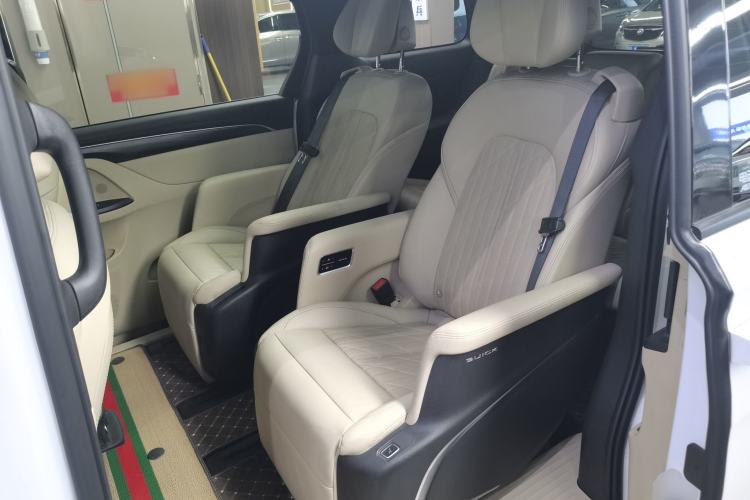 Used Buick GL8 2022 ES Land Cruiser 653T Luxury Model