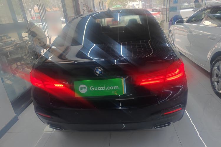 Used BMW 5 Series 2019 Facelifted 530Li Leading Edition M Sport Package
