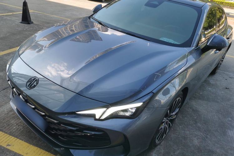 Used MG 7 2023 2.0T Automatic Hunter Luxury Edition
