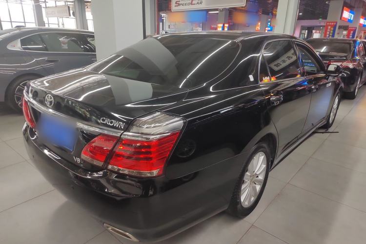 Used Toyota Crown 2012 2.5L Royal Leather Edition
