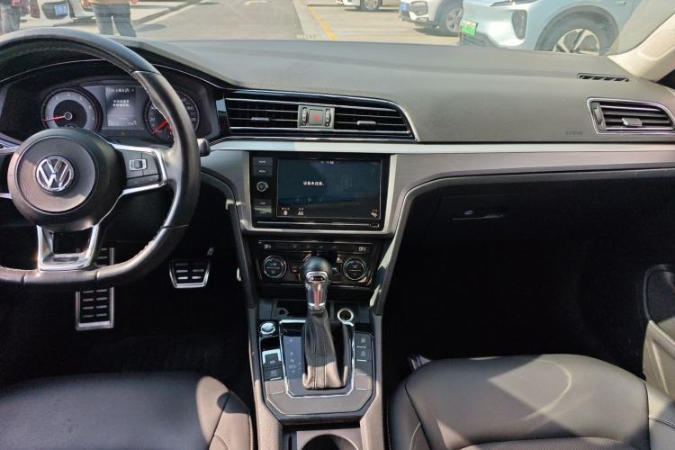 Used Volkswagen Lamando 2019 280TSI DSG Comfort Edition China VI standard
