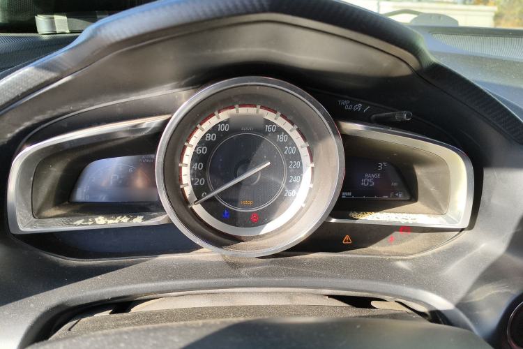 Used Mazda Mazda 3 Axela 2014 Sedan 2.0L Automatic Sport Model
