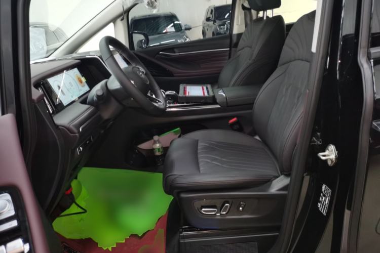 Used GAC Trumpchi M8 2024 Master Series 400T Prestige Edition
