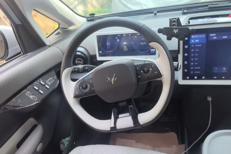 Used ARCFOX Kaola 2023 Family Edition Pro
