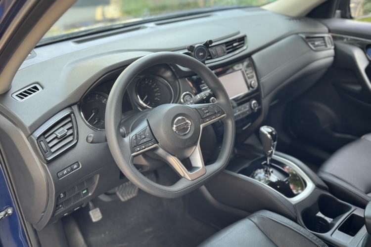 Used Nissan X-Trail 2017 2.0L CVT 7-Seater Comfort Edition 2WD
