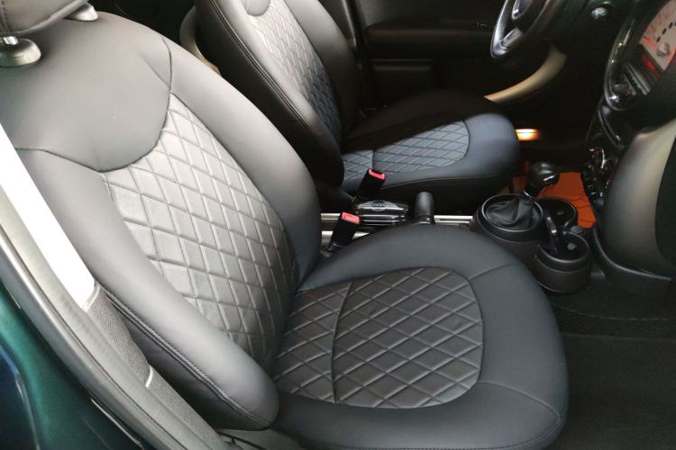 Used  Countryman 2014 1.6L ONE
