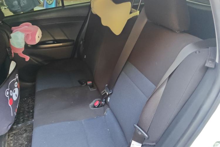 Used Toyota YARiS L 2019 1.5E CVT Dynamic Edition China VI compliant
