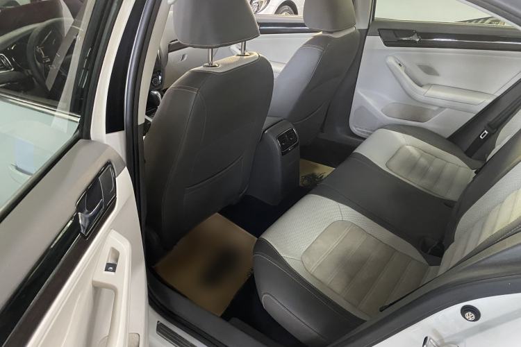 Used Volkswagen Sagitar 2015 230TSI Automatic Luxury Model