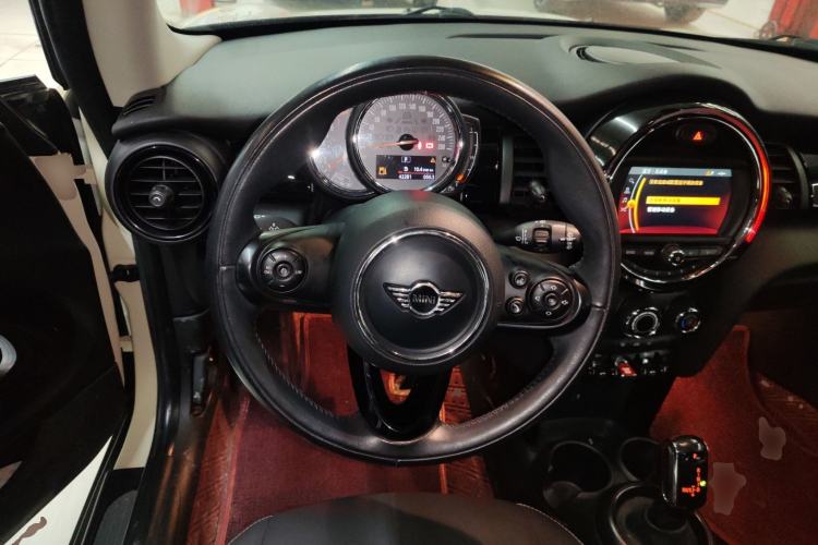 Used  MINI 2018 1.5T ONE PLUS
