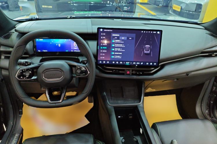 Used Lynk & Co 06 EM-P 2023 EM-P 126 Long-Range Halo
