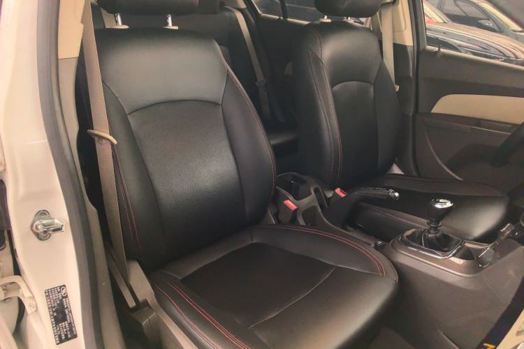 Used Chevrolet Cruze 2015 1.5L Classic SE MT
