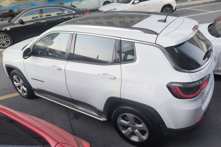 Used  Compass 2017 200T Automatic Family Edition
