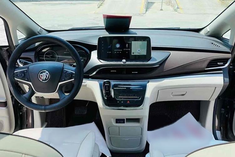 Used Buick GL8 2020 Land Business Class 652T Luxury Model
