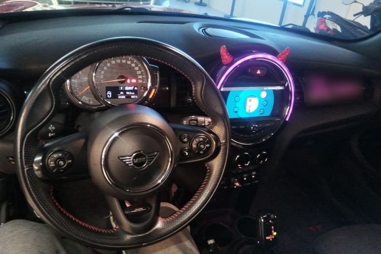 Used  MINI 2019 1.5T COOPER Racing Driver
