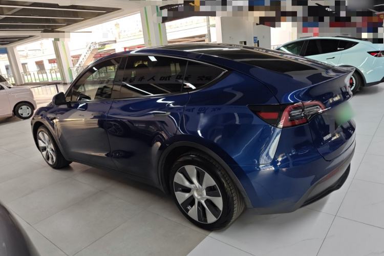 Used Tesla Model Y 2021 Long-Range All-Wheel-Drive Version 3D7