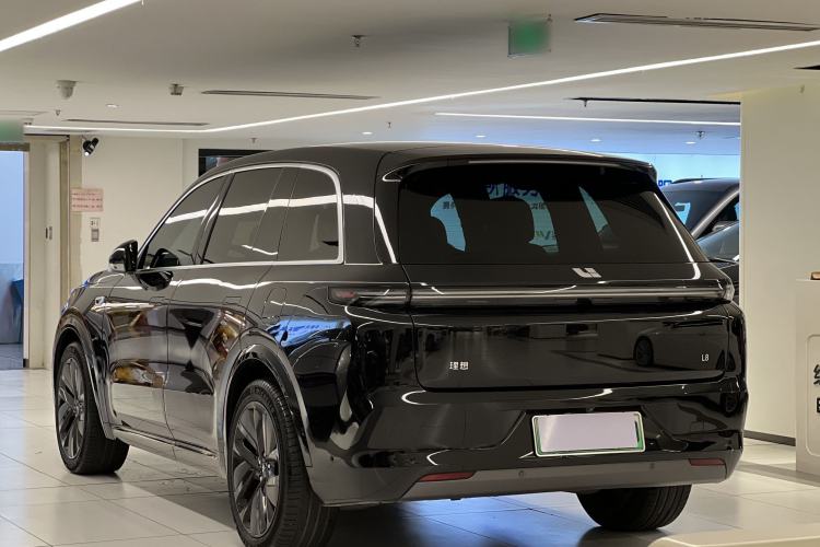 Used Li Auto L8 2023 Max model

