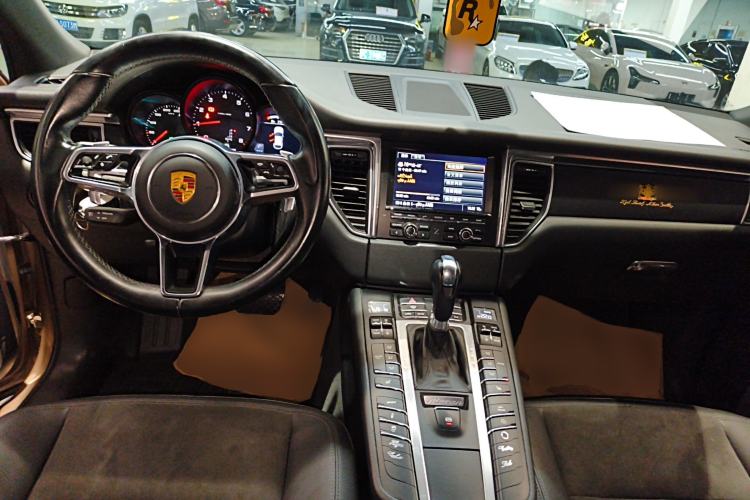 Used Porsche Macan 2014 Macan 2.0T
