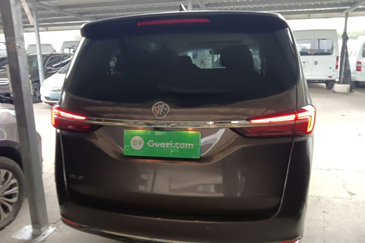 Used Buick GL8 2023 Facelifted Land Cruiser Executive Luxury Version