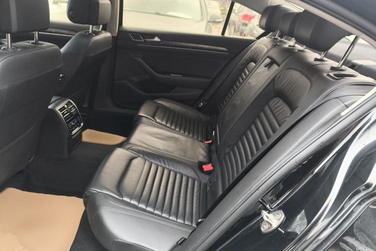 Used Volkswagen Magotan 2018 Facelift 330TSI DSG Luxury Model
