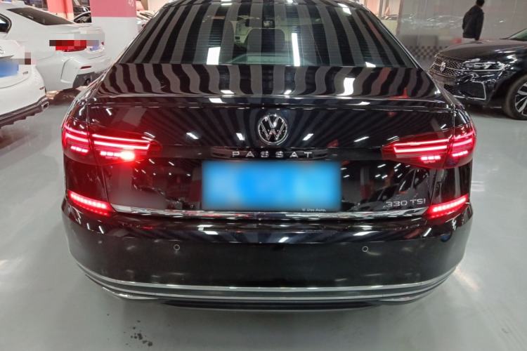 Used Volkswagen Passat 2020 Revised Version 330TSI Luxury Edition China VI Standard
