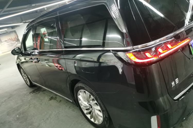 Used VOYAH Dream 2024 PHEV Extended-Range Premium Edition
