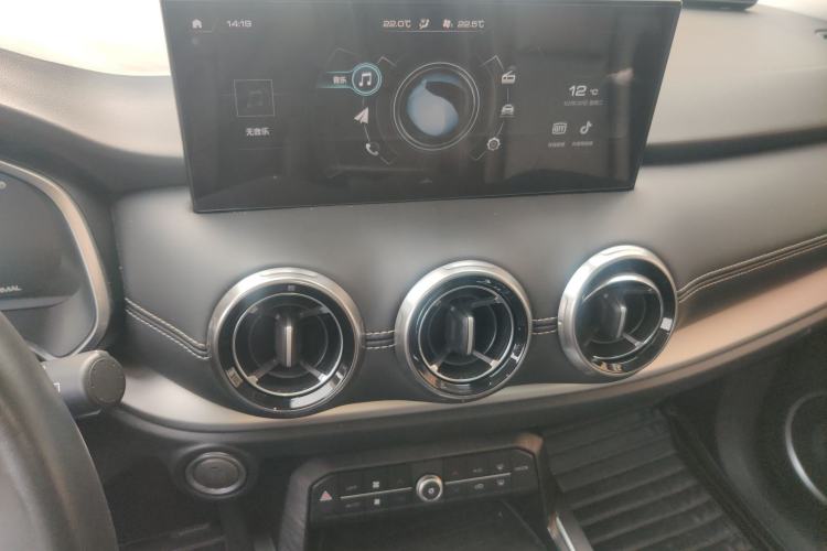 Used Wey VV6 2021 2.0T Two-Wheel Drive Smart Protection+
