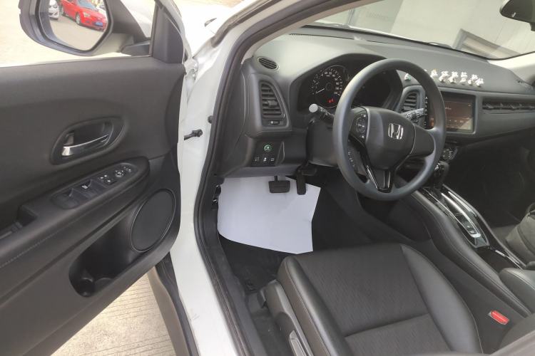 Used Honda Vezel 2020 1.5L CVT Pioneer Edition
