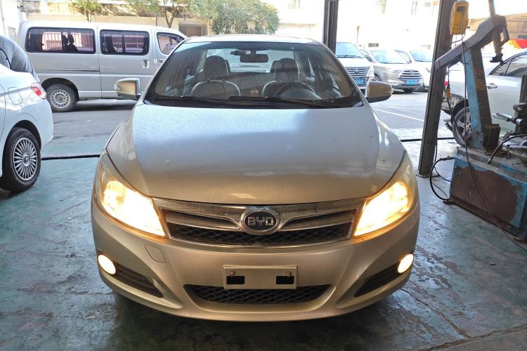 Used BYD Surui 2012 1.5TID Automatic Luxury Version
