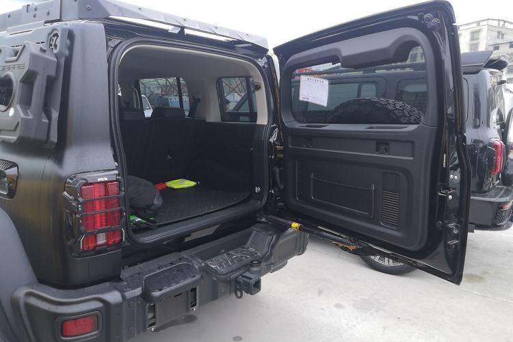 Used Tank 300 2023 2.0T Iron Rider 02
