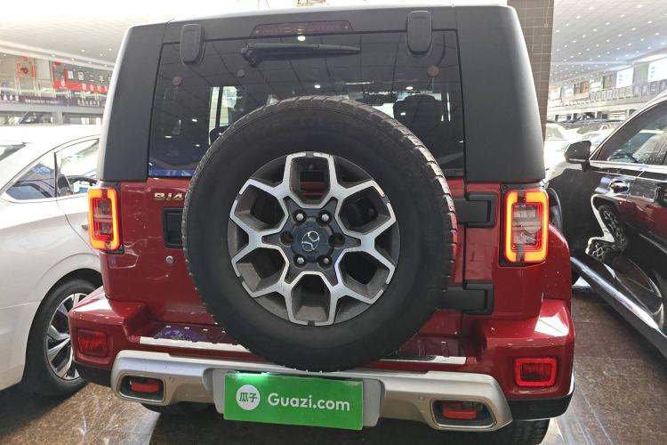 Used Beijing Auto BJ40 2019 PLUS 2.3T Automatic Four-Wheel Drive Premium Edition China VI
