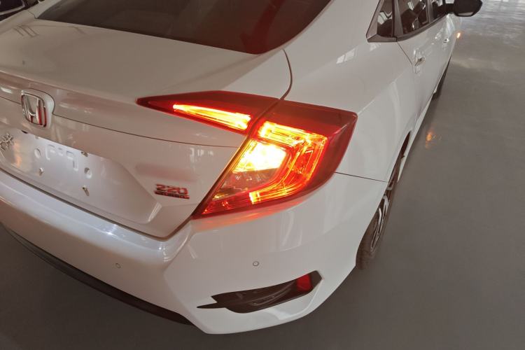 Used Honda Civic 2016 220TURBO CVT Luxury Edition