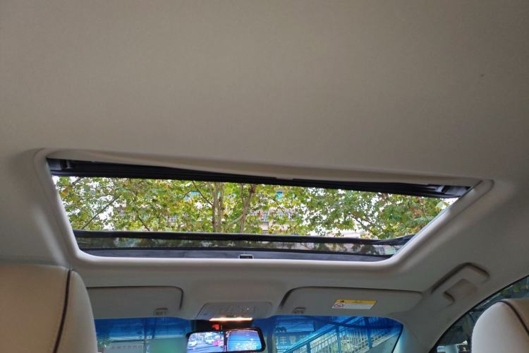 Used Buick GL8 2021 Land Cruiser Executive Class 652T Luxury Model
