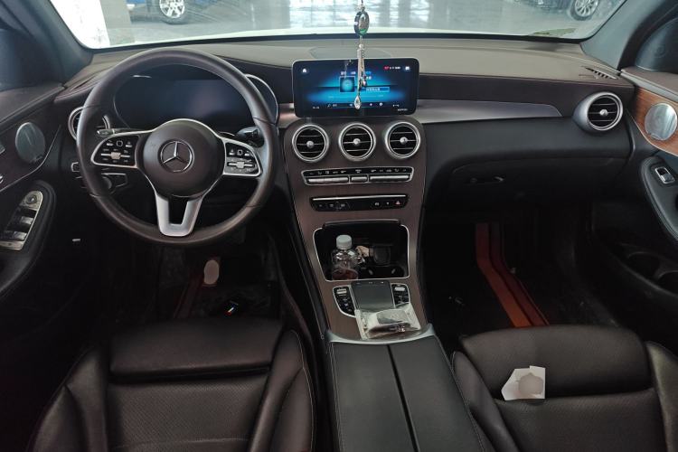 Used Mercedes-Benz GLC 2021 GLC 300 L 4MATIC Dynamic Model
